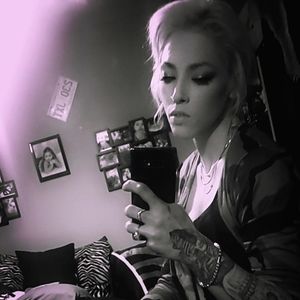 Meet your Posher, Zanalee